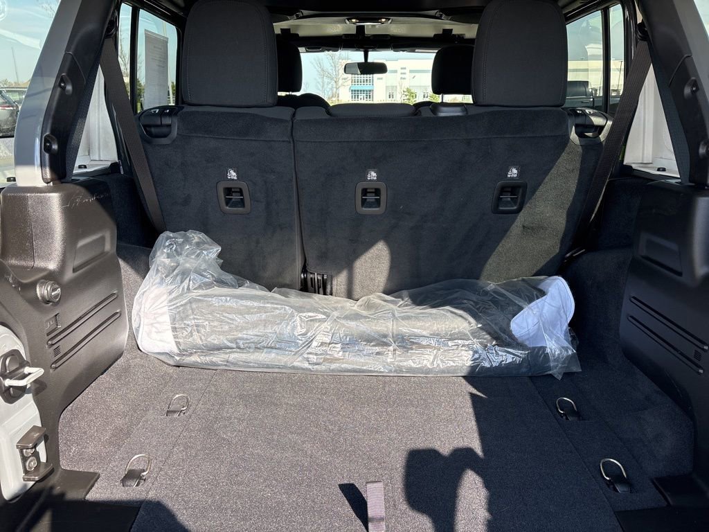 Used 2019 Jeep Wrangler Unlimited Sport S image 12