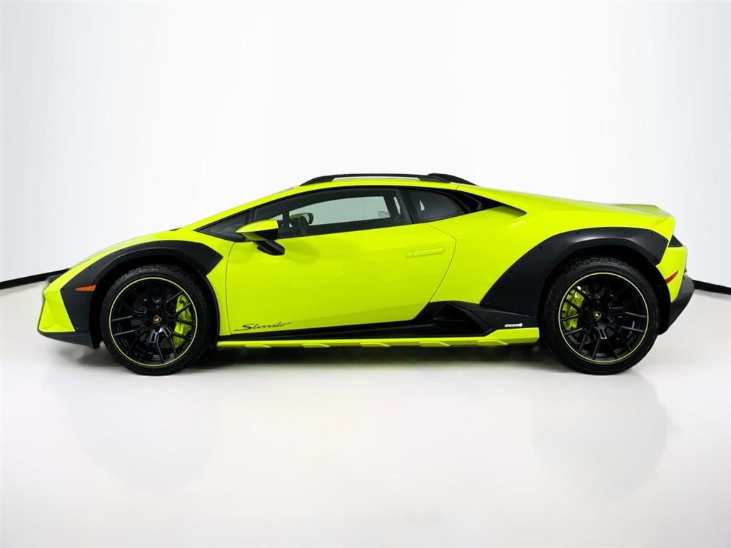 Used 2024 Lamborghini Huracan Sterrato AWD/4WD image 4
