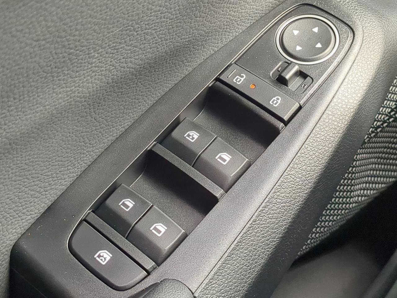 New 2026 Kia Seltos EX image 24