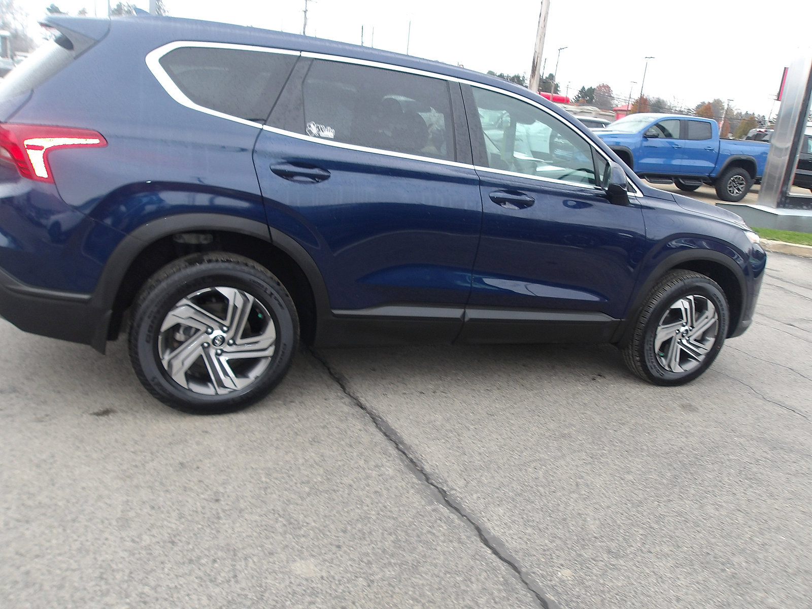 Certified 2023 Hyundai Santa Fe SE image 8