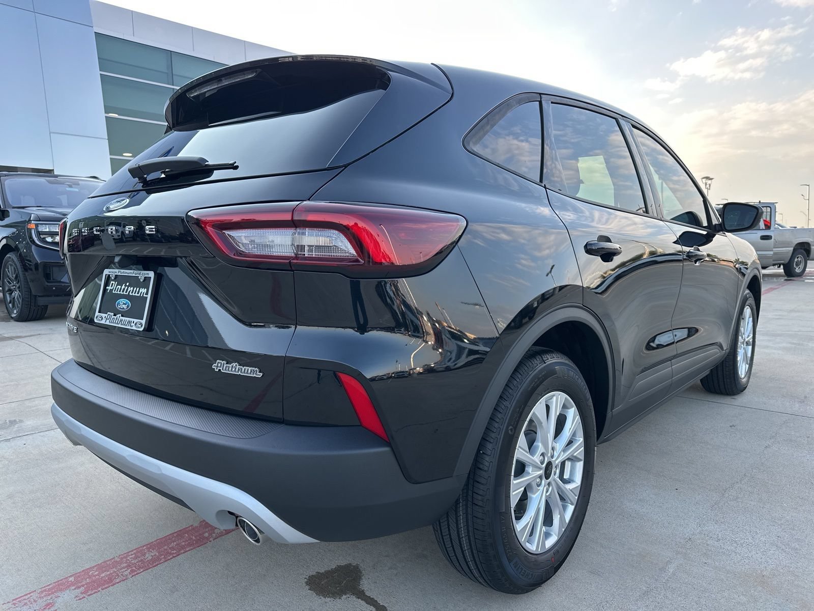 Used 2025 Ford Escape Active FWD image 25
