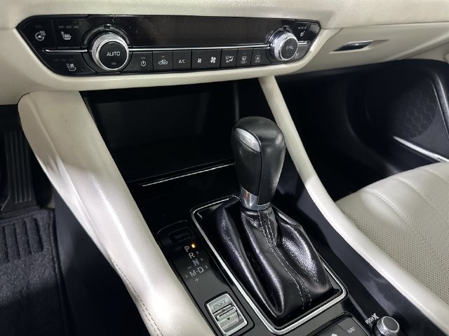 Used 2018 MAZDA MAZDA6 Signature FWD image 16