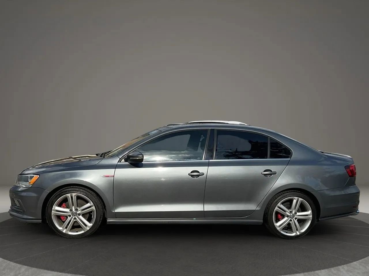 Used 2016 Volkswagen Jetta GLI SE image 11