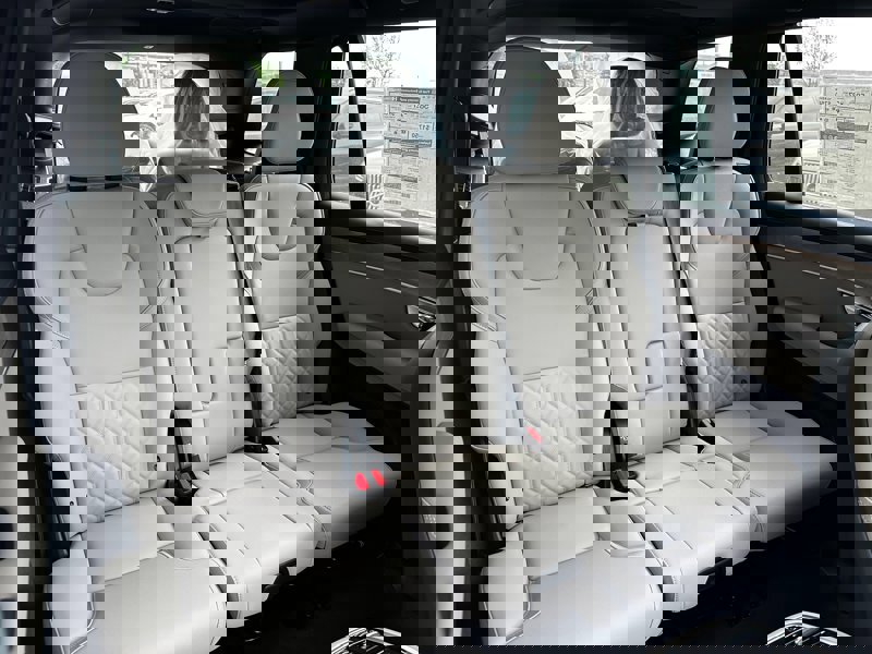 New 2025 Volvo XC90 T8 Plus w/ Protection Package Premier image 10