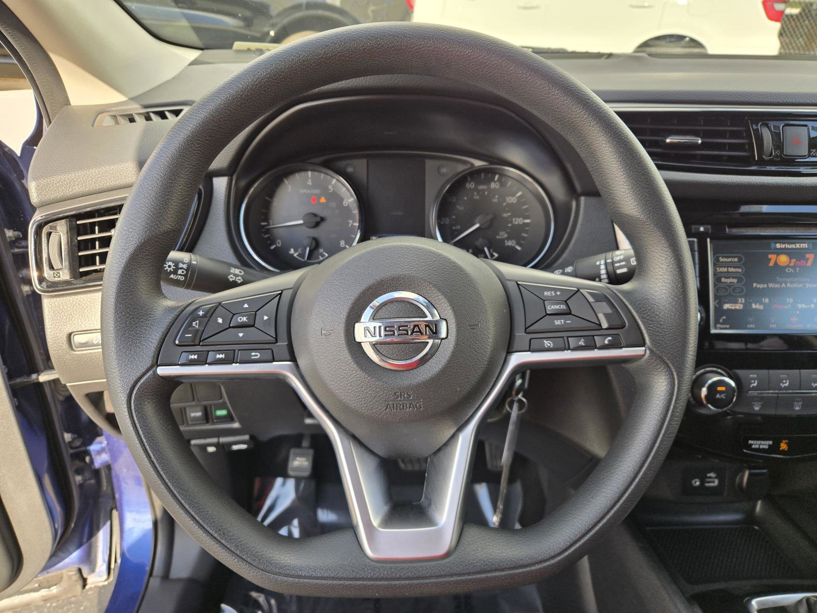 Used 2022 Nissan Rogue Sport S image 15