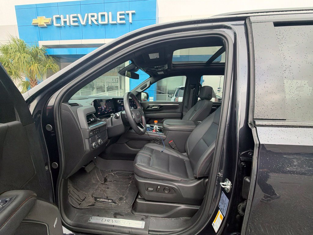 Used 2025 Chevrolet Tahoe RST w/ Comfort Package RWD image 13