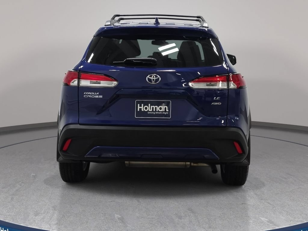 Used 2022 Toyota Corolla Cross LE AWD/4WD image 7
