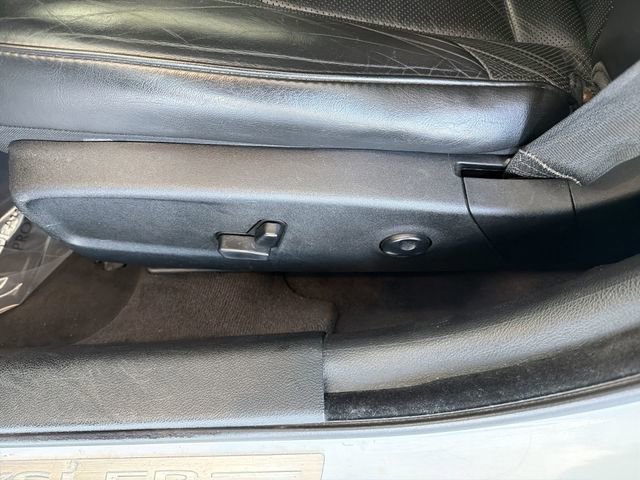 Used 2018 Chrysler 300 Limited image 21