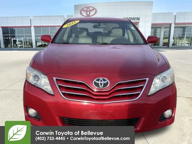 Used 2011 Toyota Camry XLE w/ SE/XLE Extra-Value Pkg image 8