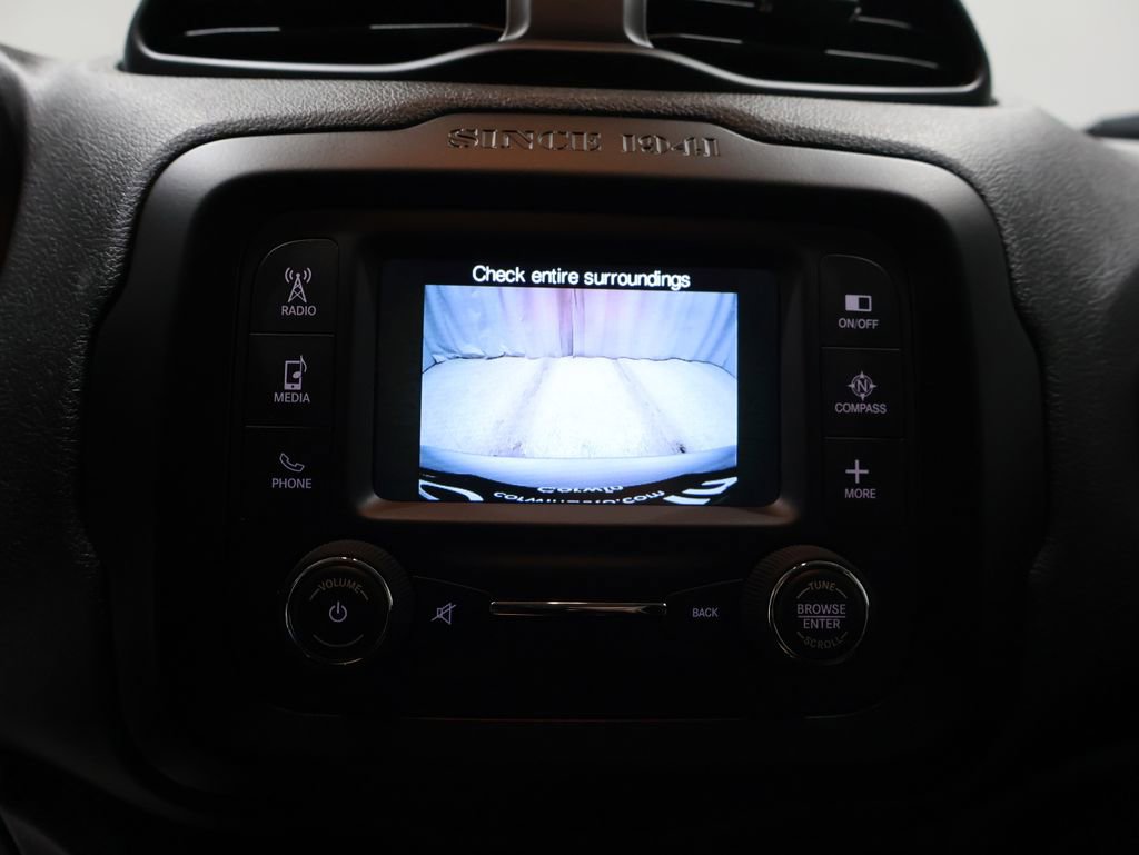 Used 2015 Jeep Renegade Trailhawk image 27