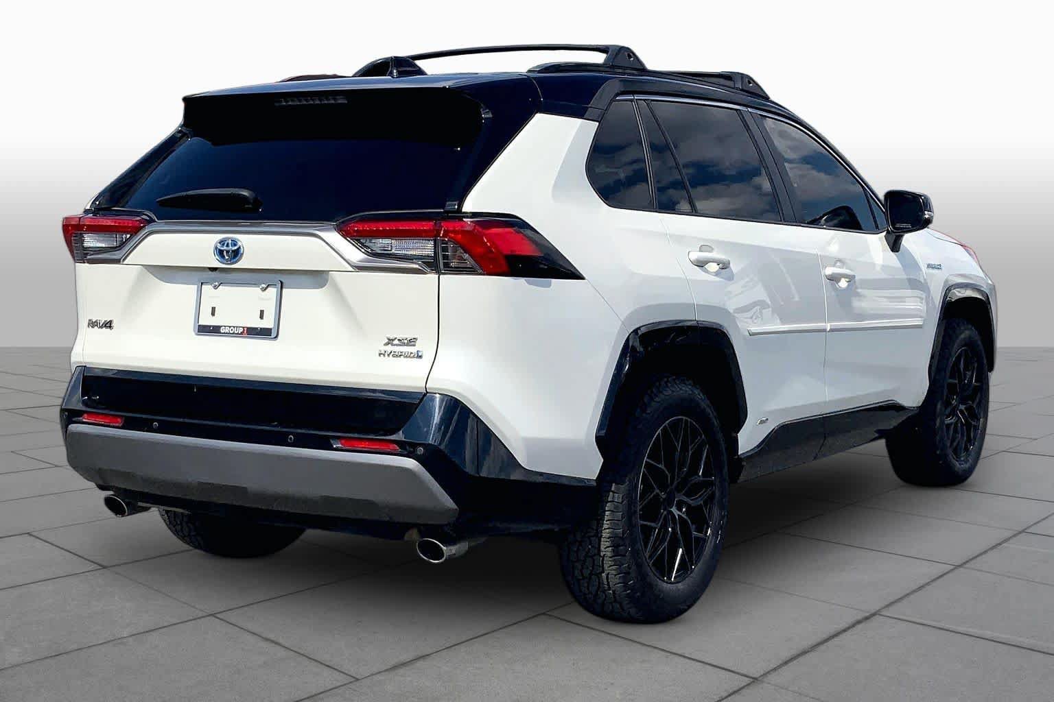 Used 2021 Toyota RAV4 XSE AWD/4WD image 13