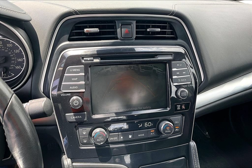 Used 2023 Nissan Maxima SL FWD image 17