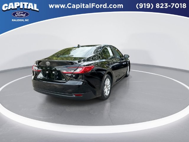 Used 2025 Toyota Camry LE FWD image 8