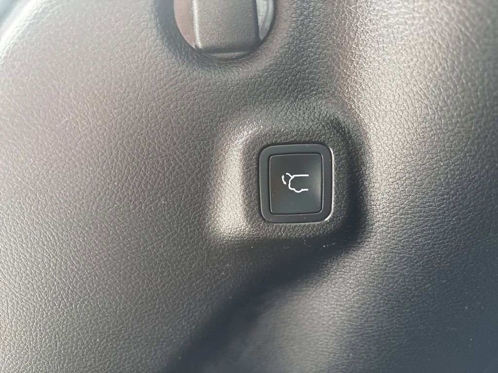 Used 2023 Jeep Compass Altitude w/ Convenience Group image 40