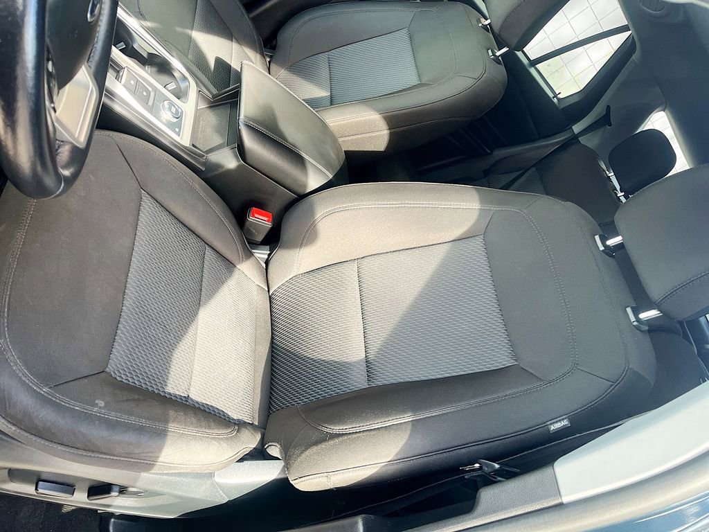 Used 2023 Ford Explorer XLT image 18