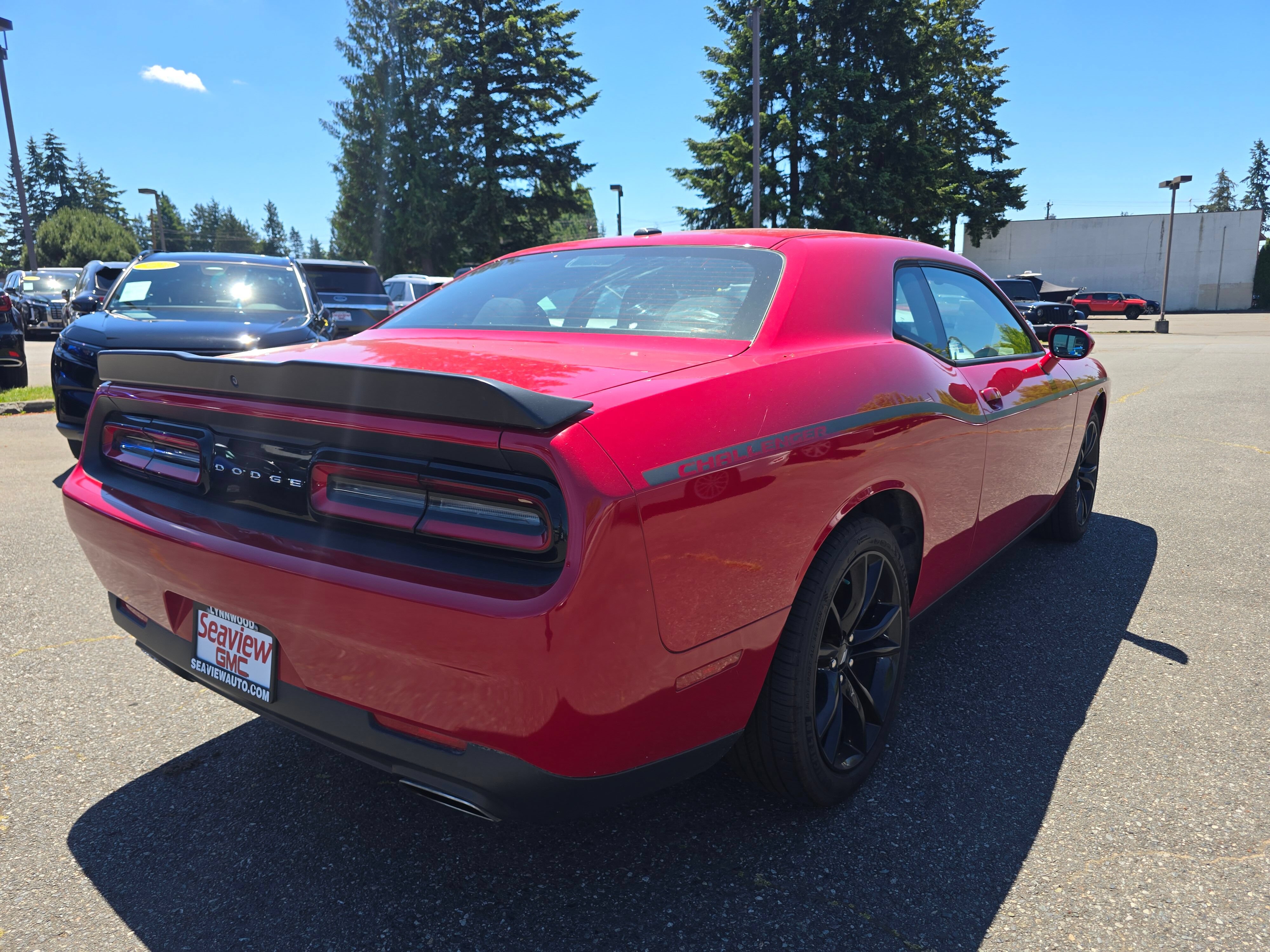 Used 2018 Dodge Challenger SXT w/ Blacktop Package RWD image 3
