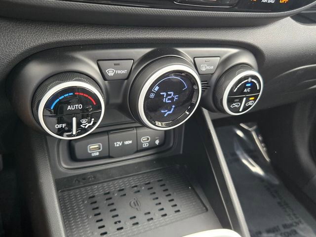 New 2025 Hyundai Venue Limited image 9