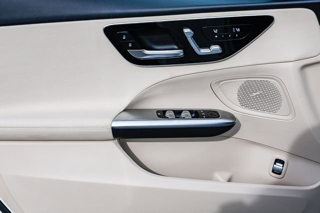 Used 2022 Mercedes-Benz C 300 4MATIC Sedan image 42