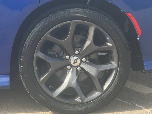 Used 2018 Dodge Charger R/T w/ Plus Group RWD image 32