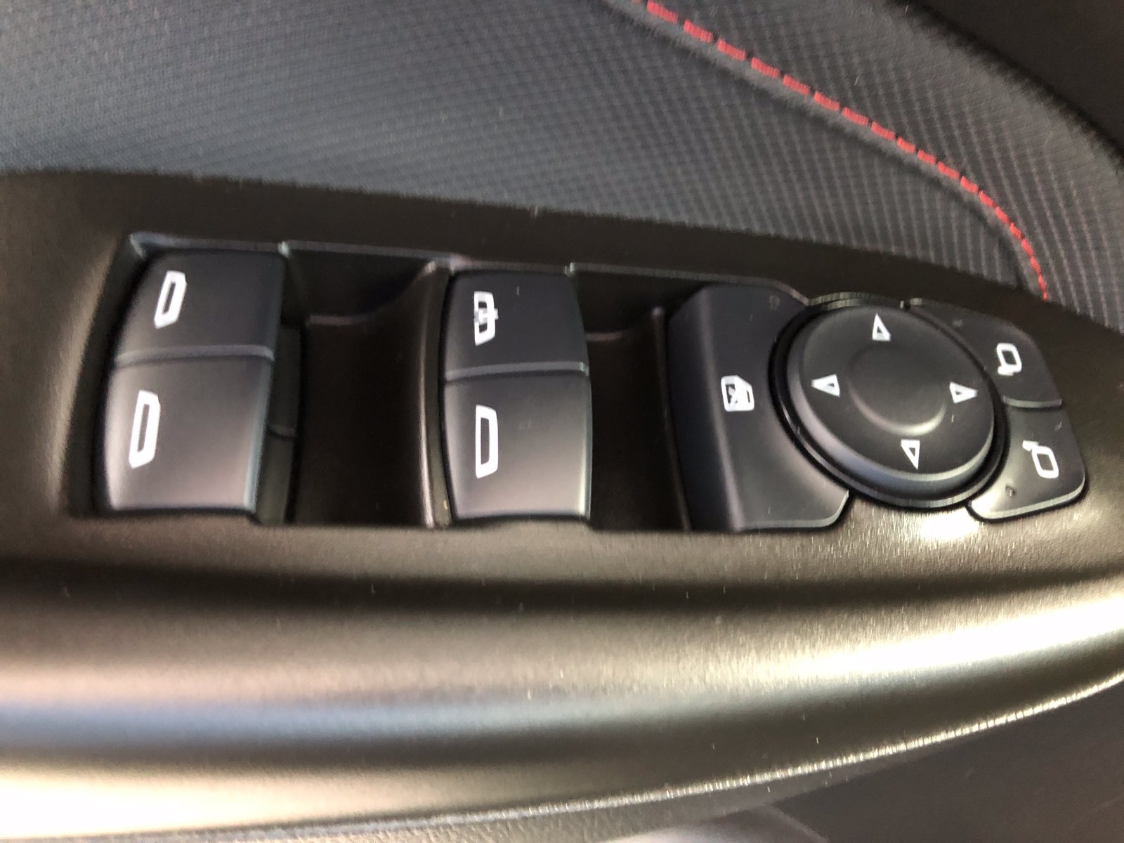 Used 2024 Chevrolet TrailBlazer RS w/ Convenience Package FWD image 38