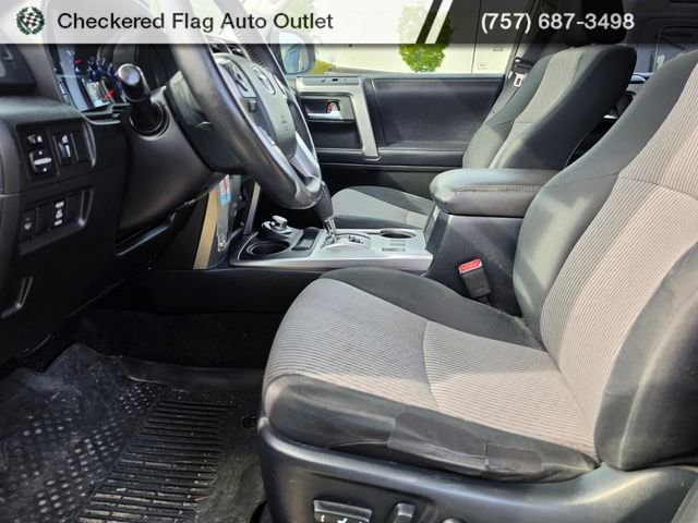 Used 2017 Toyota 4Runner SR5 image 9