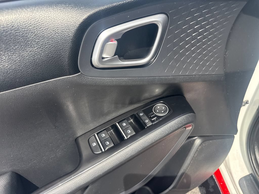 Used 2020 Kia Soul GT-Line w/ GT 2.0L Power Sunroof Package FWD image 27