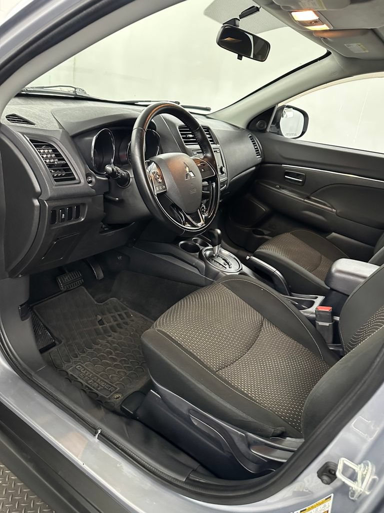 Used 2016 Mitsubishi Outlander Sport ES FWD image 10