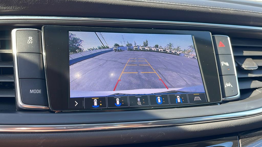 Used 2021 Buick Enclave Avenir w/ Avenir Technology Package FWD image 18