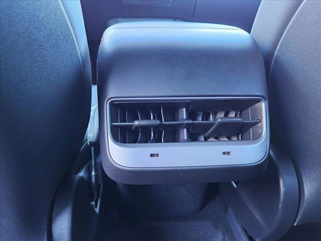 Used 2024 Tesla Model Y Long Range image 16
