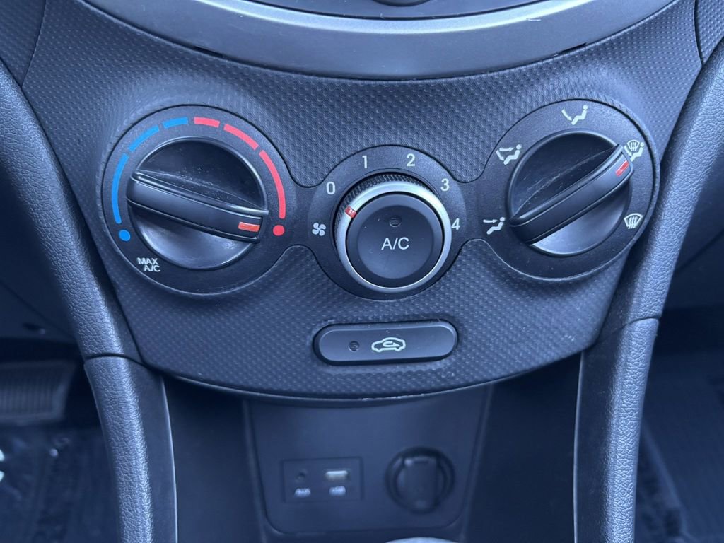 Used 2014 Hyundai Accent GS image 24