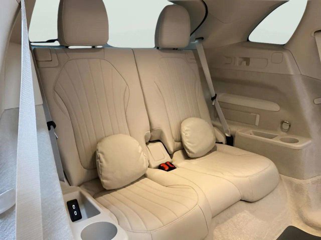 Used 2024 Mercedes-Benz EQS 450+ SUV image 23