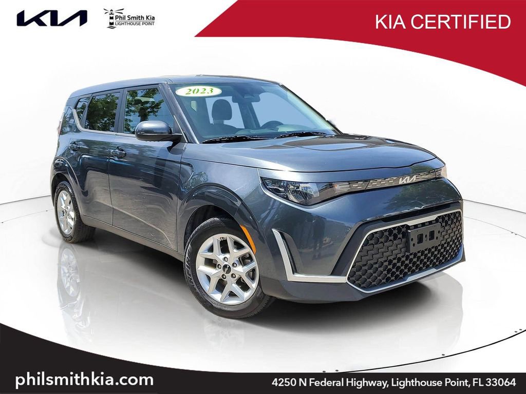 Certified 2023 Kia Soul S FWD image 1