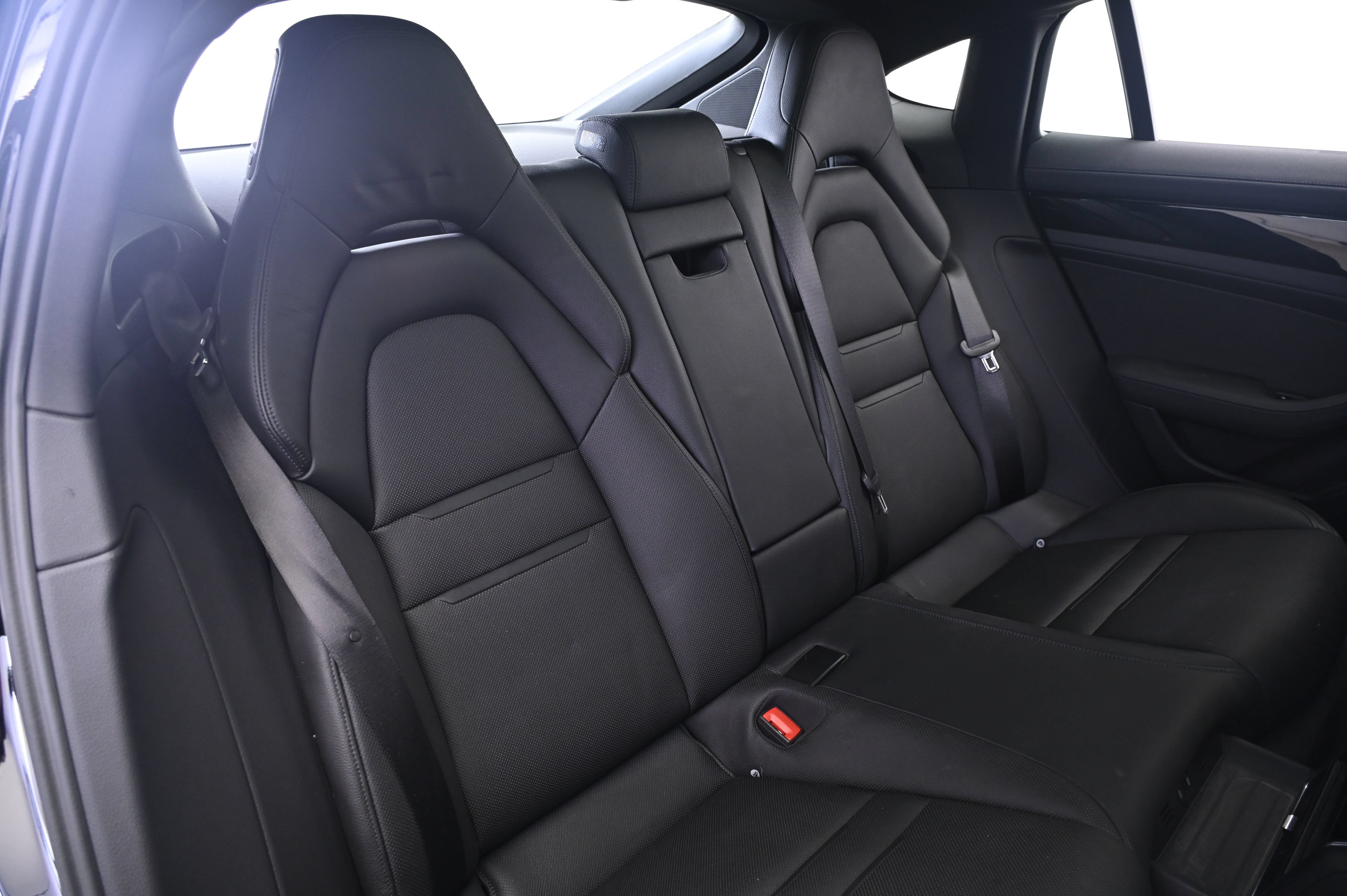 Certified 2020 Porsche Panamera RWD image 19
