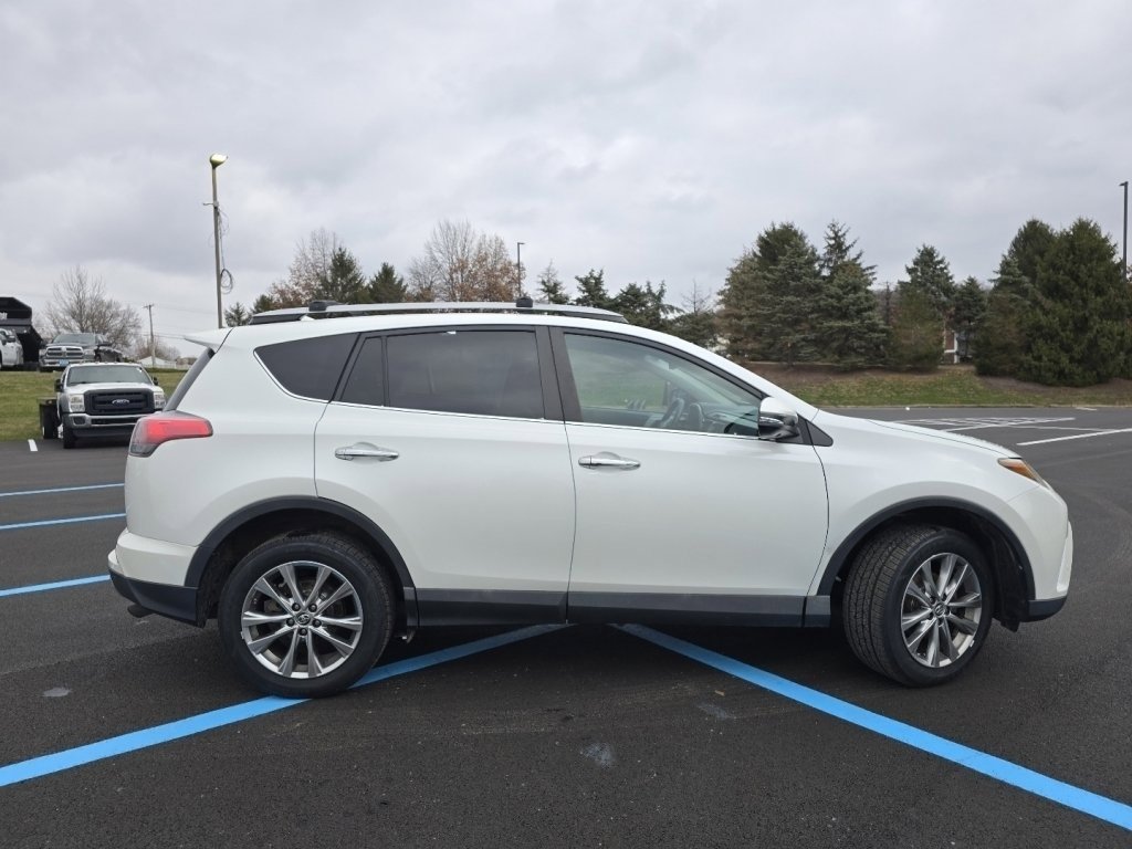 Used 2018 Toyota RAV4 Limited image 17
