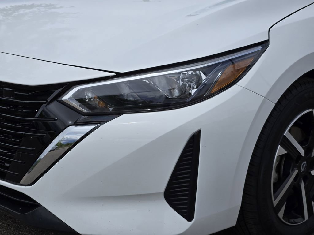 Used 2024 Nissan Sentra SV FWD image 5