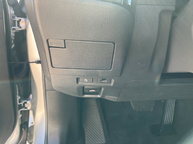 Used 2025 Lexus ES 350 w/ Premium Package FWD image 31