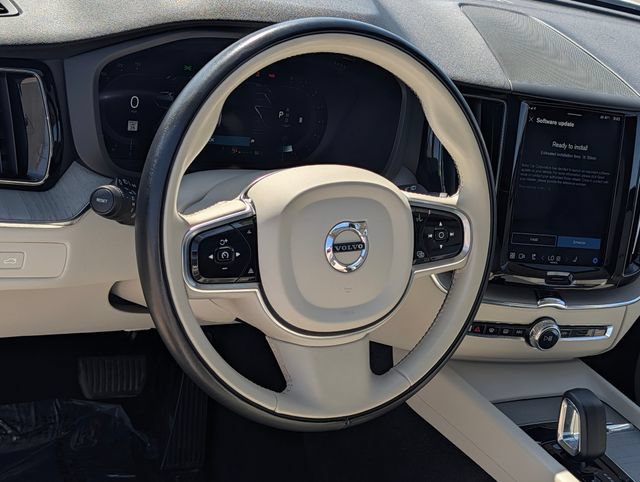 Used 2023 Volvo XC60 B5 Plus AWD/4WD image 62