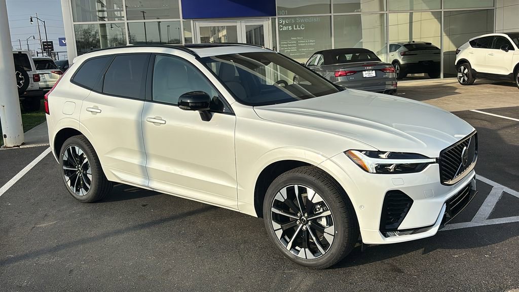 New 2026 Volvo XC60 B5 Plus w/ Protection Package Premier AWD/4WD image 28