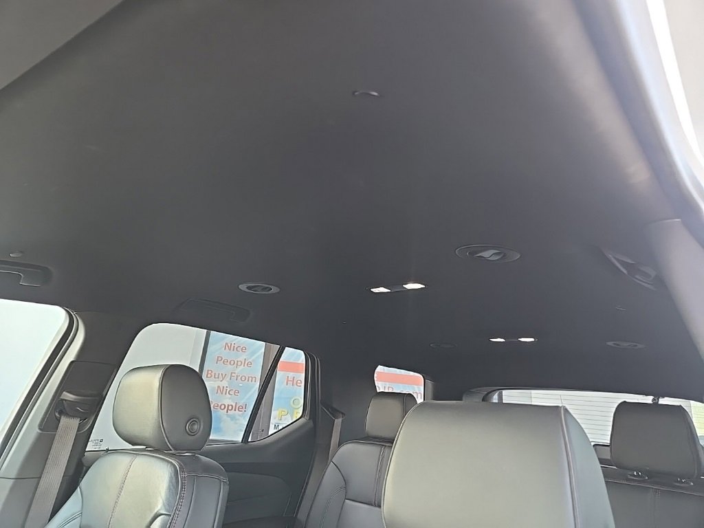 Used 2022 Chevrolet Traverse RS image 34