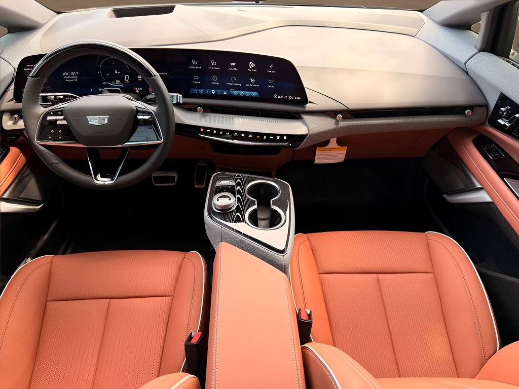 New 2027 Cadillac Optiq Premium Sport w/ LPO, Floor Liner Package AWD/4WD image 22