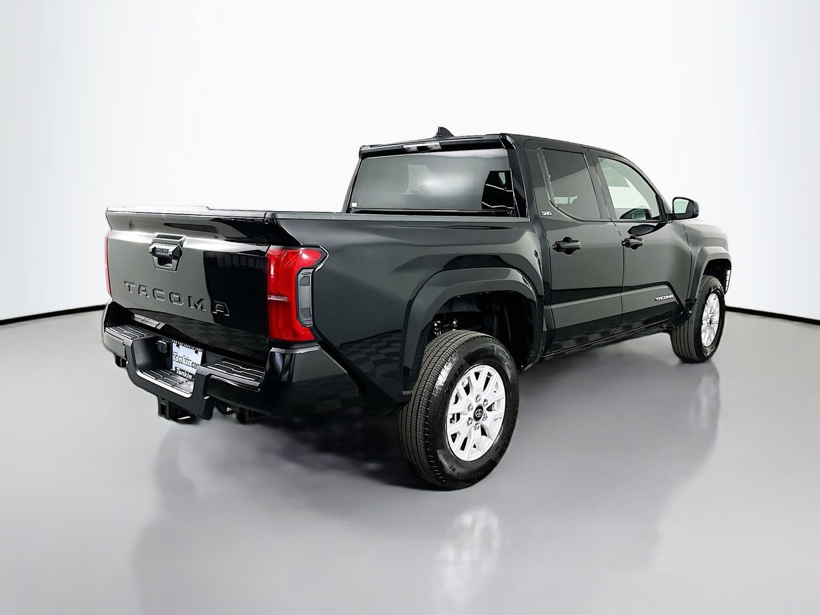 Certified 2025 Toyota Tacoma SR5 RWD image 7