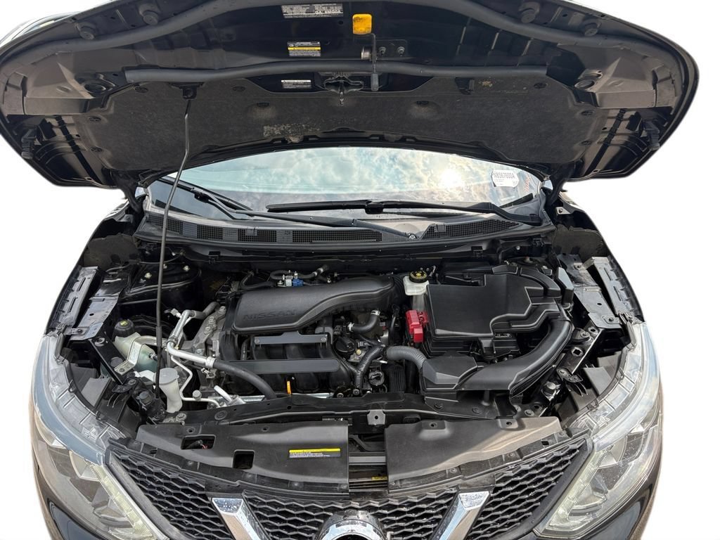 Used 2018 Nissan Rogue Sport S AWD/4WD image 18