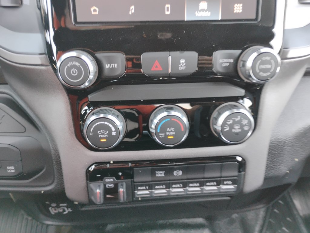 New 2027 RAM 3500 Tradesman w/ Chrome Appearance Group A AWD/4WD image 22