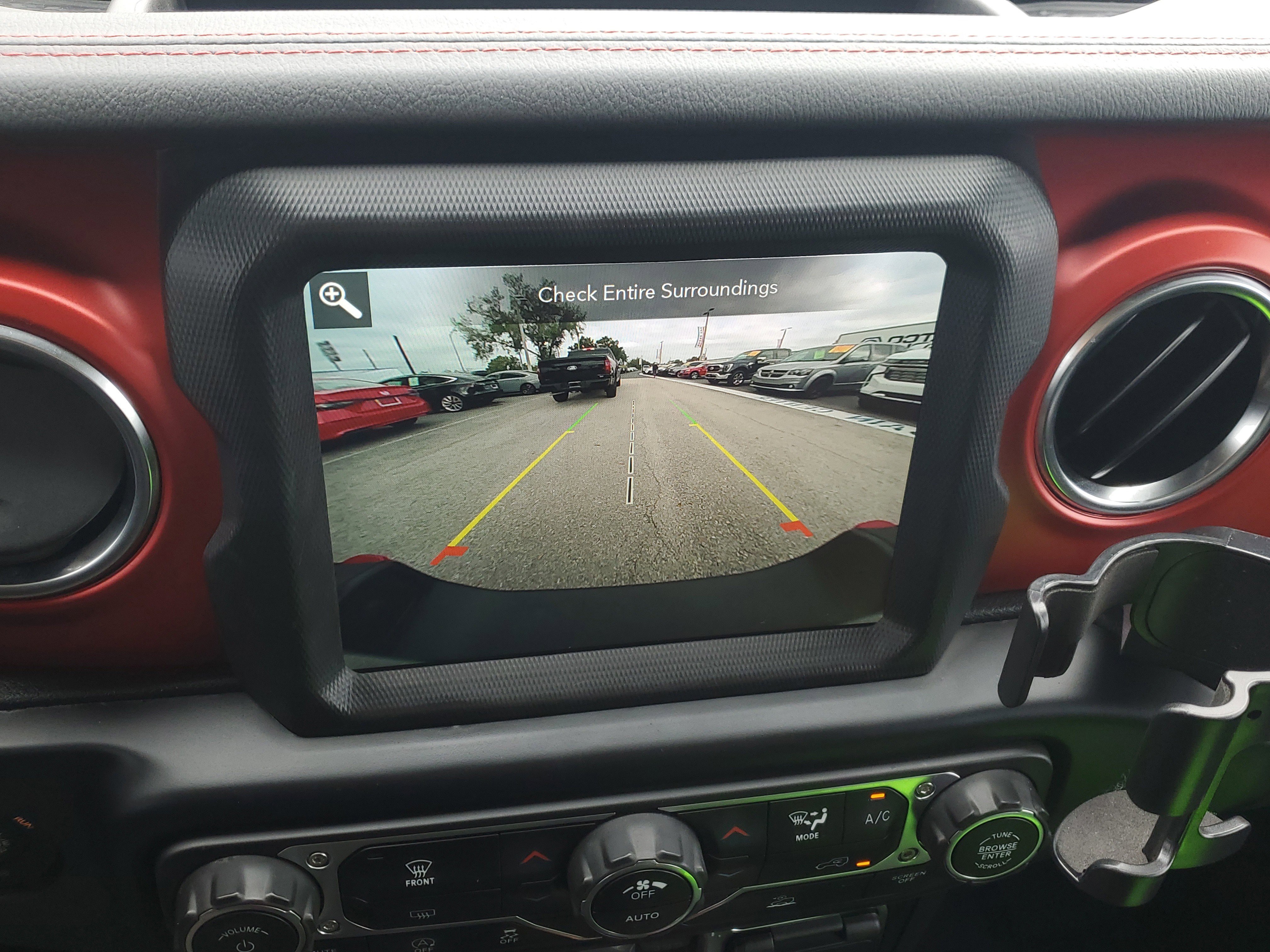 Used 2023 Jeep Gladiator Rubicon w/ Trailer Tow Package image 27