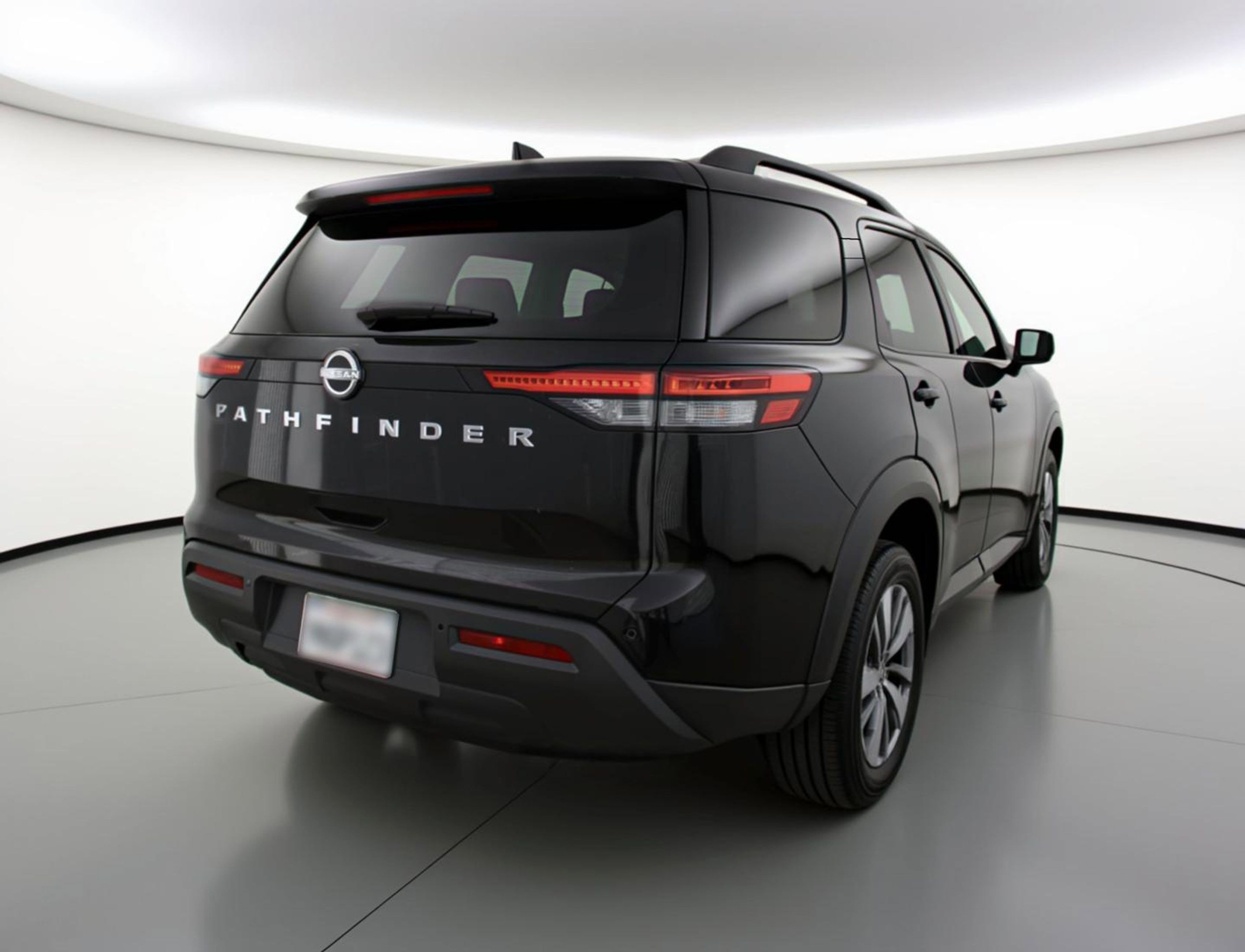 Used 2025 Nissan Pathfinder SV FWD image 9