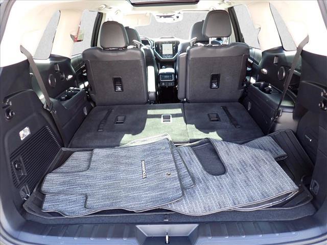 Used 2023 Subaru Ascent Touring AWD/4WD image 8