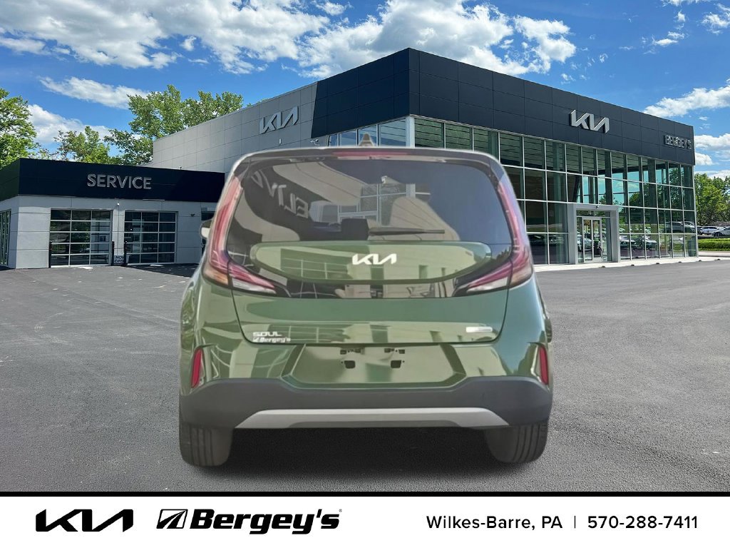 Certified 2023 Kia Soul EX FWD image 9