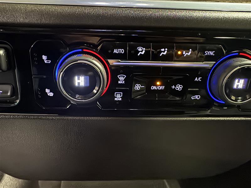 Used 2022 Chevrolet Silverado 1500 RST image 19