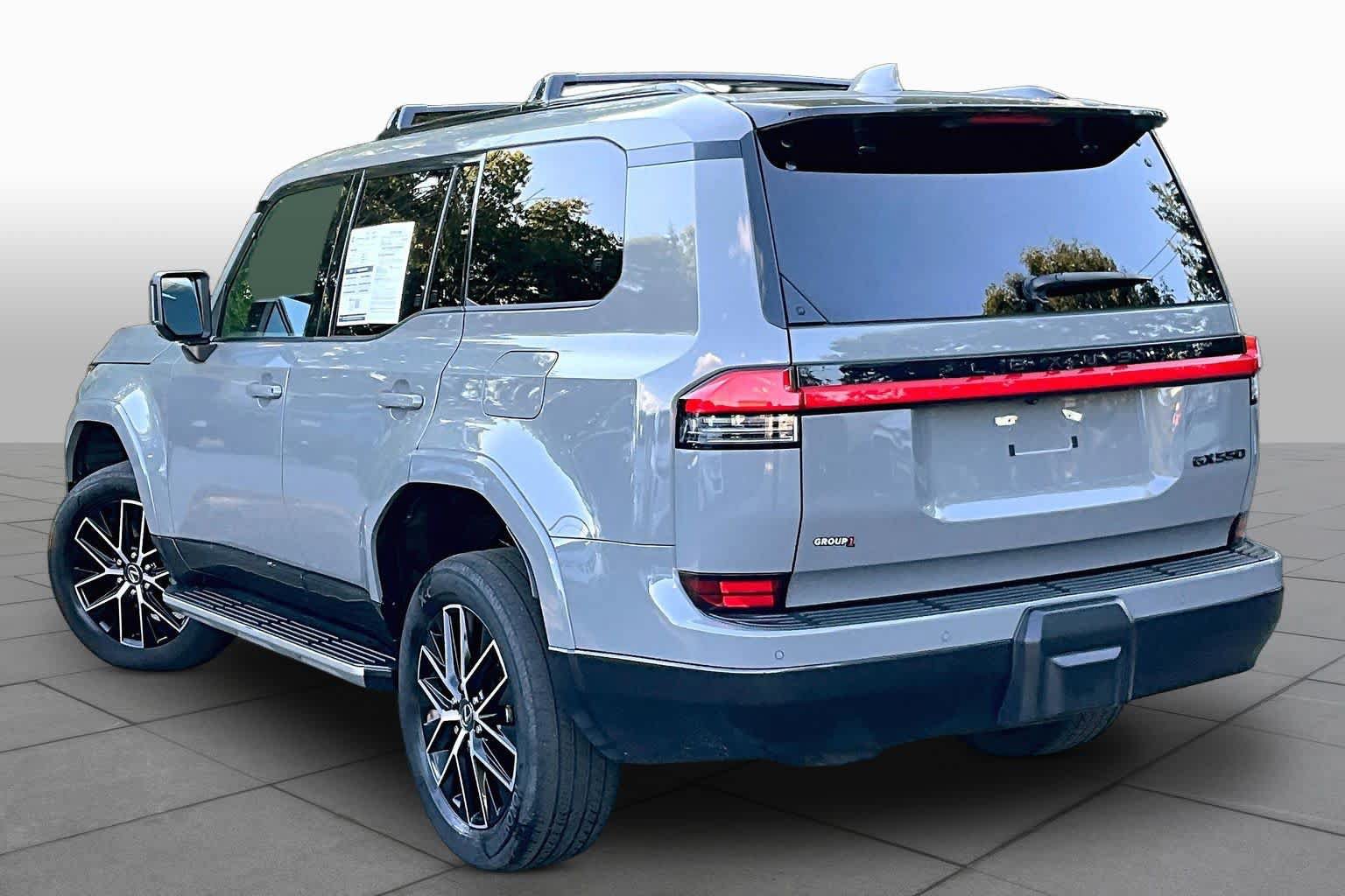 Used 2024 Lexus GX 550 w/ Accessory Package (Z1) AWD/4WD image 12