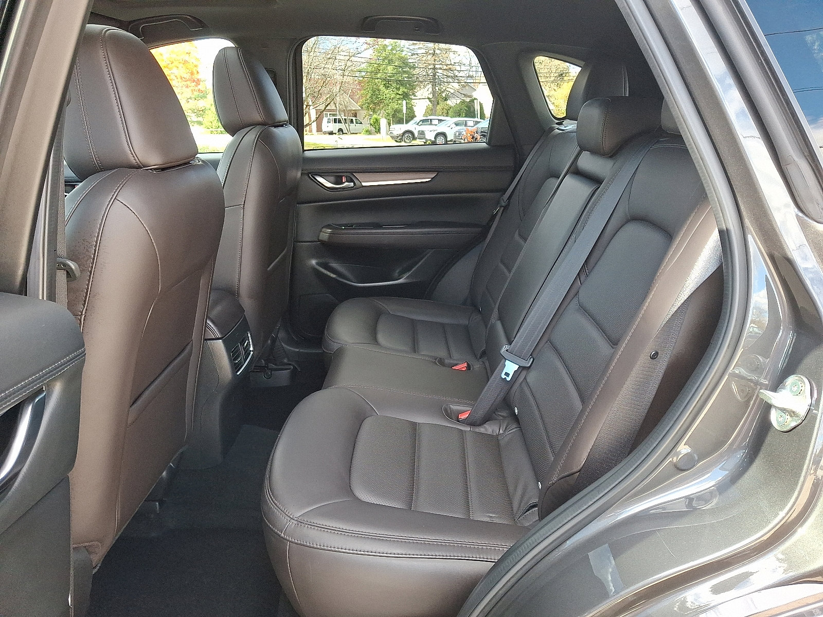 Used 2023 MAZDA CX-5 Signature image 10
